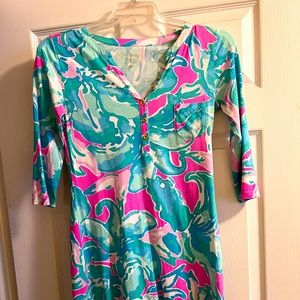 Lily Pulitzer slip on dress - small but tight in arms and above the knee